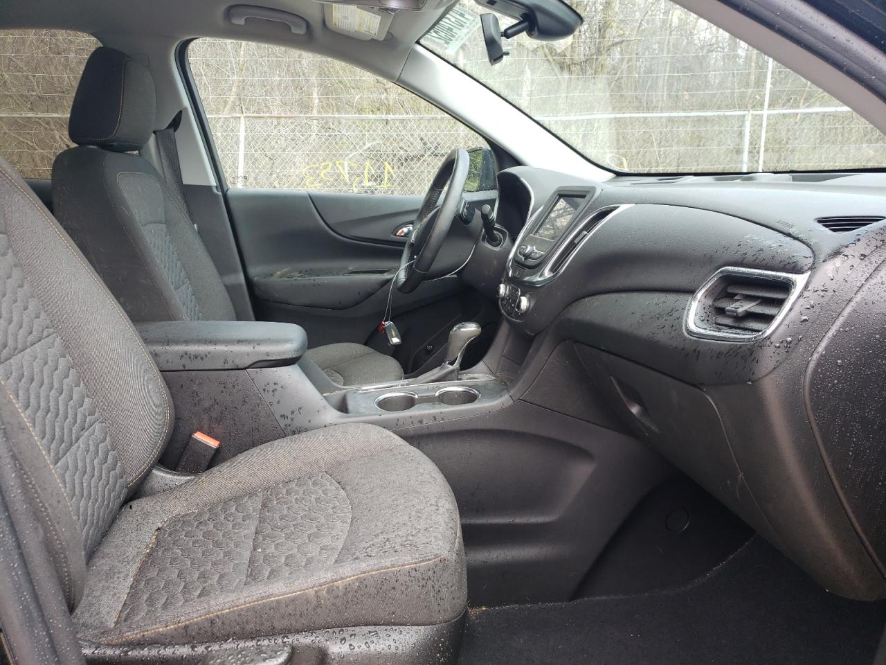 Photo 5 from auction – 2021 CHEVROLET EQUINOX LT with VIN 3GNAXKEVXML339865