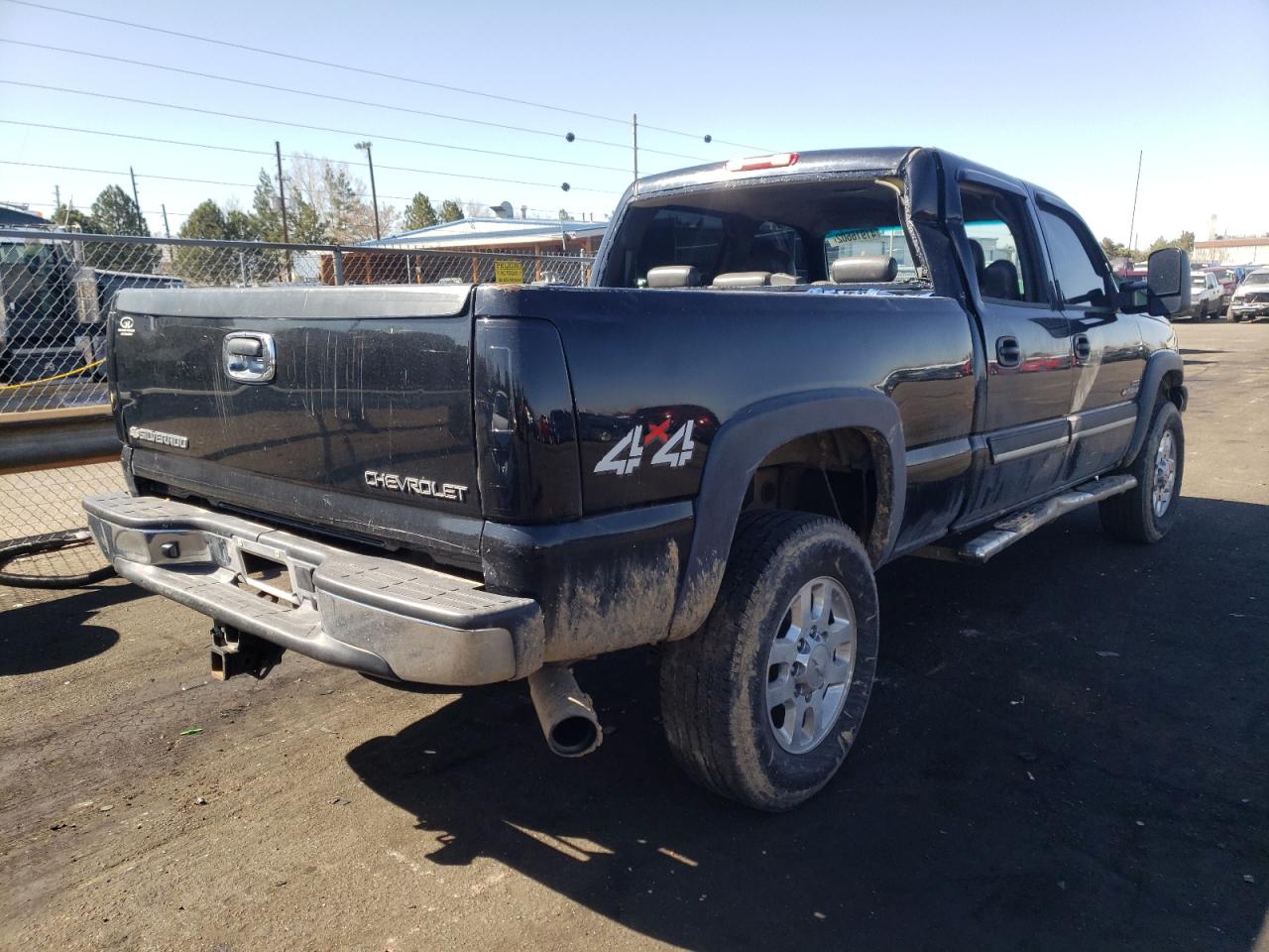Photo 4 from auction – 2004 CHEVROLET SILVERADO with VIN 1GCHK231X4F142825
