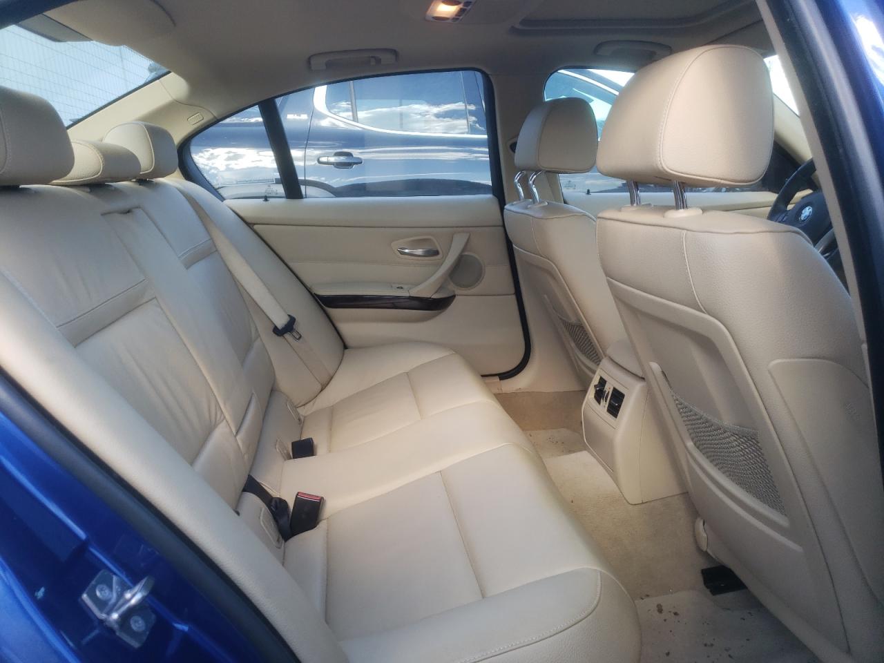Photo 6 from auction – 2009 BMW 328 I SULE with VIN WBAPH53539A448877