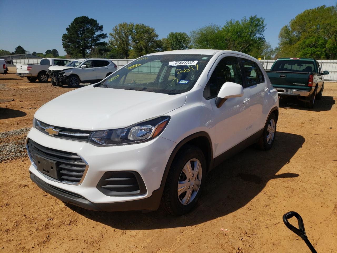Photo 2 from auction – 2017 CHEVROLET TRAX LS with VIN KL7CJKSB7HB062657