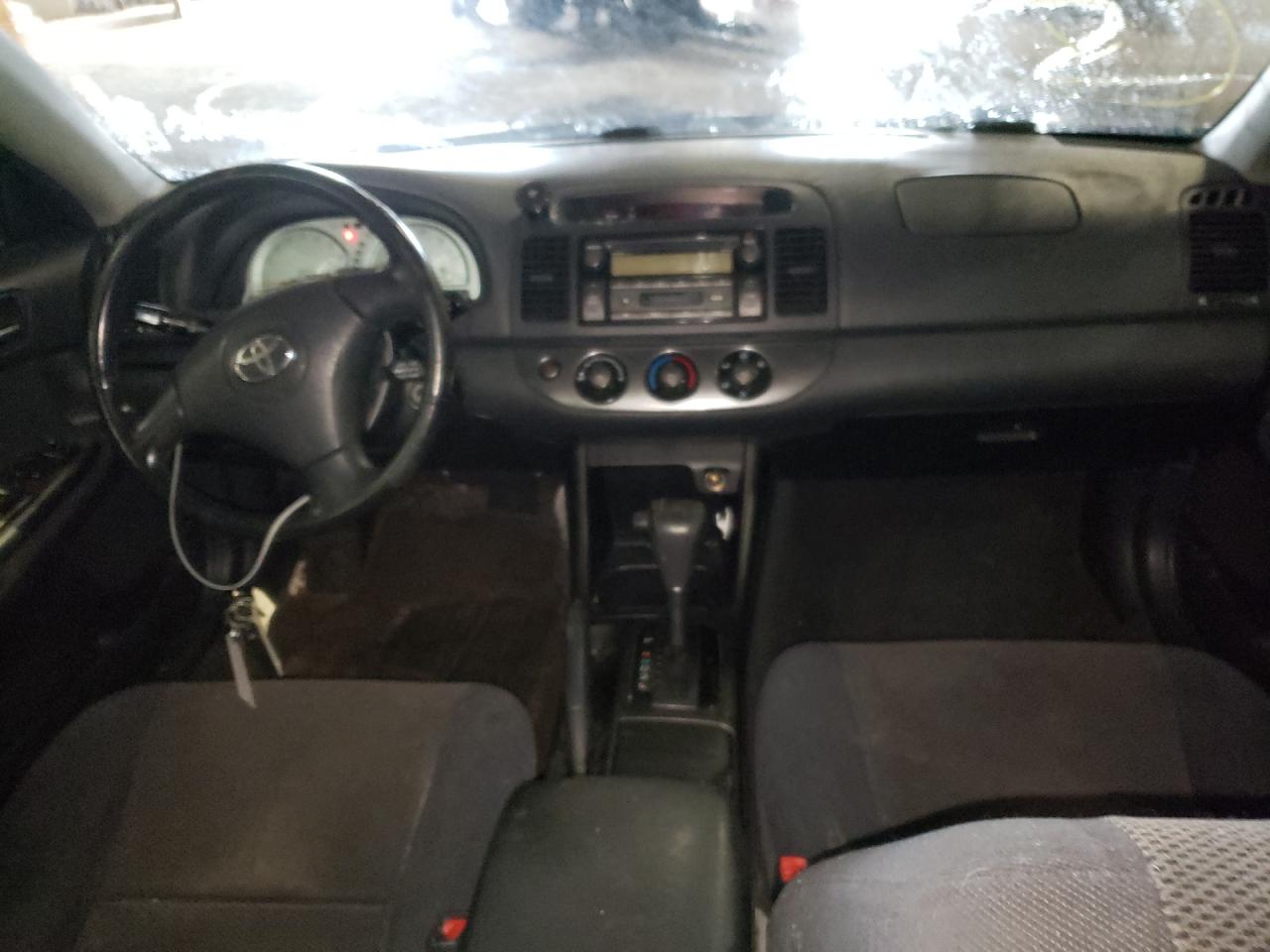Photo 9 from auction – 2002 TOYOTA CAMRY LE with VIN 4T1BE32K22U503840