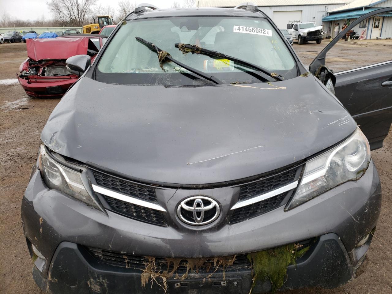 Photo 7 from auction – 2015 TOYOTA RAV4 LIMIT with VIN 2T3DFREV6FW374688