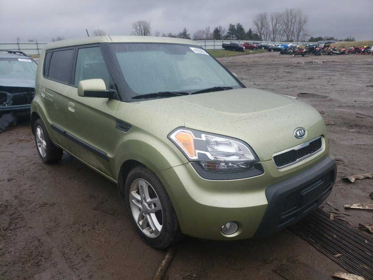 KIA SOUL + 2010 with VIN KNDJT2A29A7124462 - Photo from auction