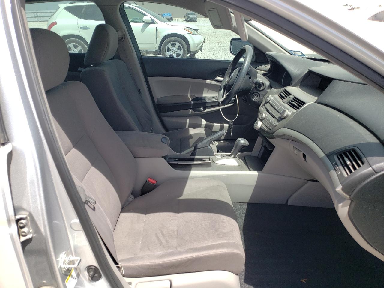Photo 5 from auction – 2012 HONDA ACCORD LX with VIN 1HGCP2F32CA233075