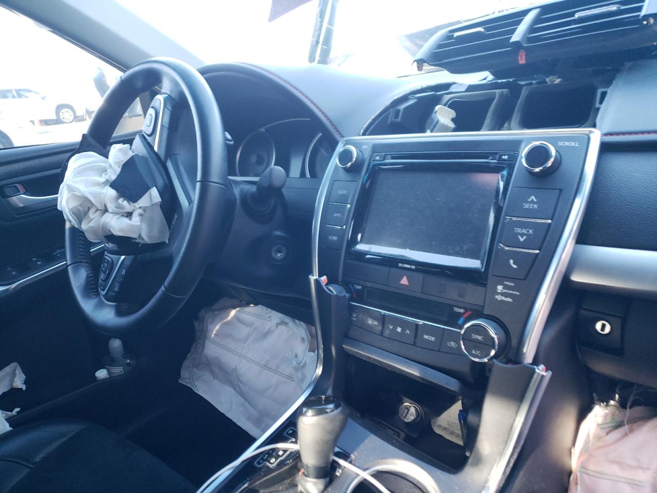 Photo 9 from auction – 2016 TOYOTA CAMRY LE with VIN 4T1BF1FK3GU225596