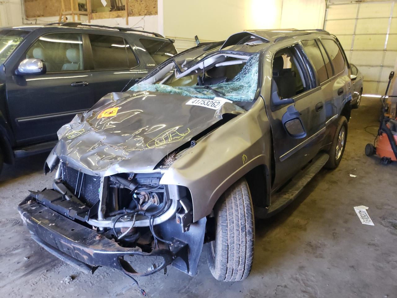 Photo 2 from auction – 2008 GMC ENVOY with VIN 1GKDT13S482199604