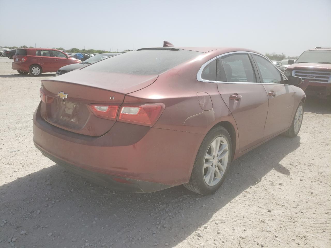 Photo 4 from auction – 2018 CHEVROLET MALIBU LT with VIN 1G1ZD5ST4JF148949