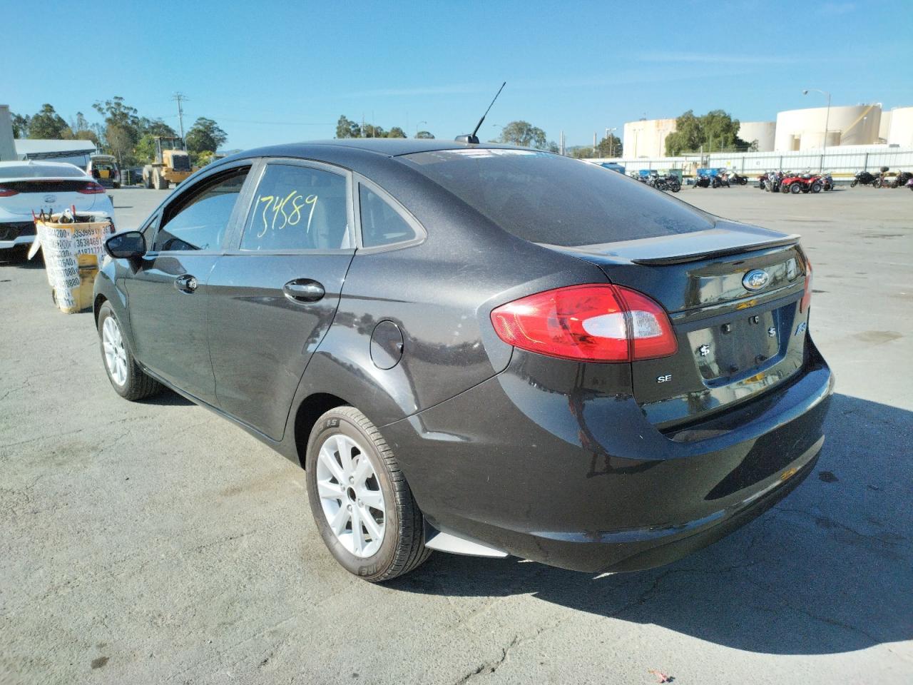 Photo 3 from auction – 2011 FORD FIESTA SE with VIN 3FADP4BJ1BM149033
