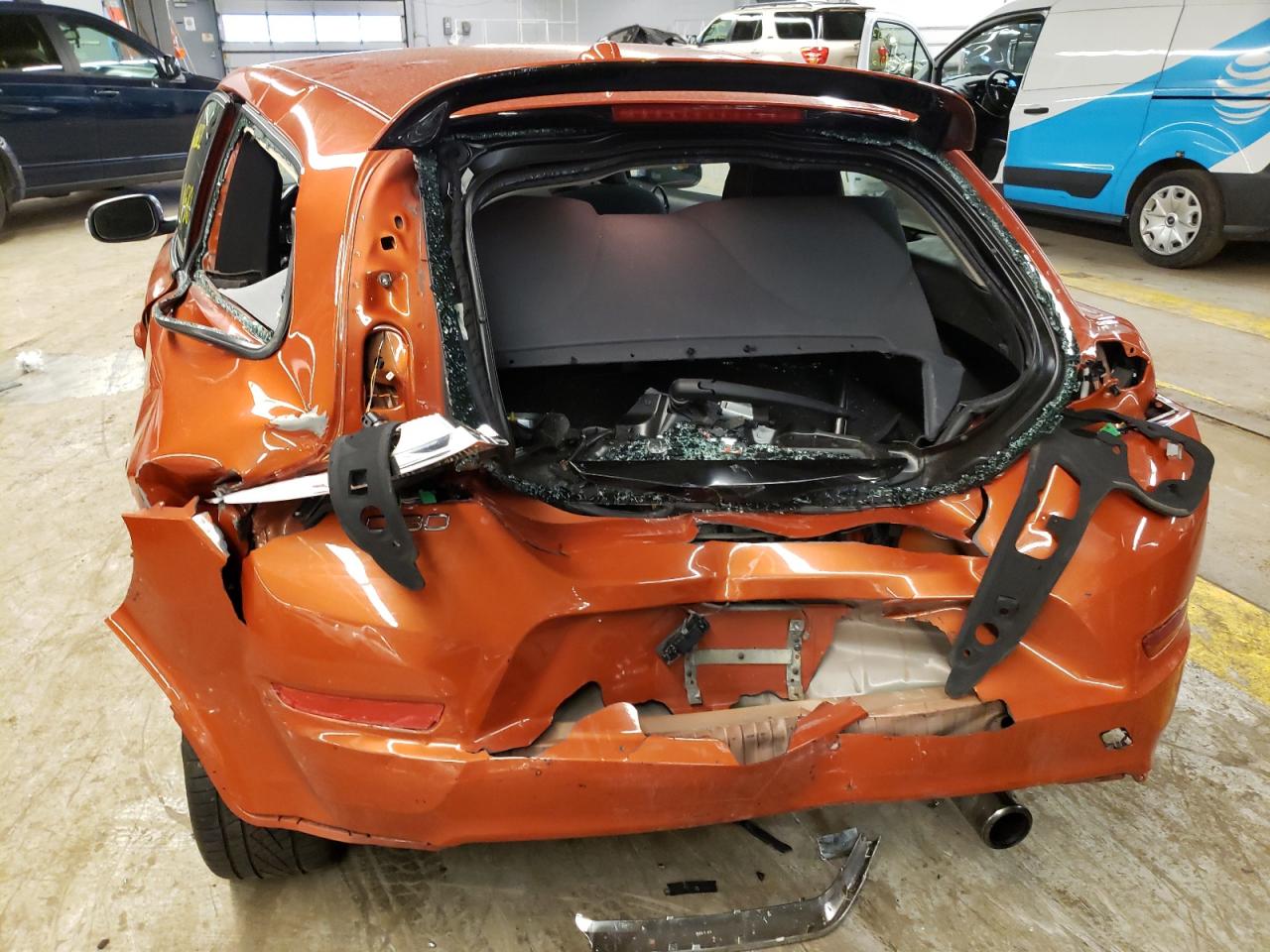 Photo 9 from auction – 2011 VOLVO C30 T5 with VIN YV1672MK5B2210365