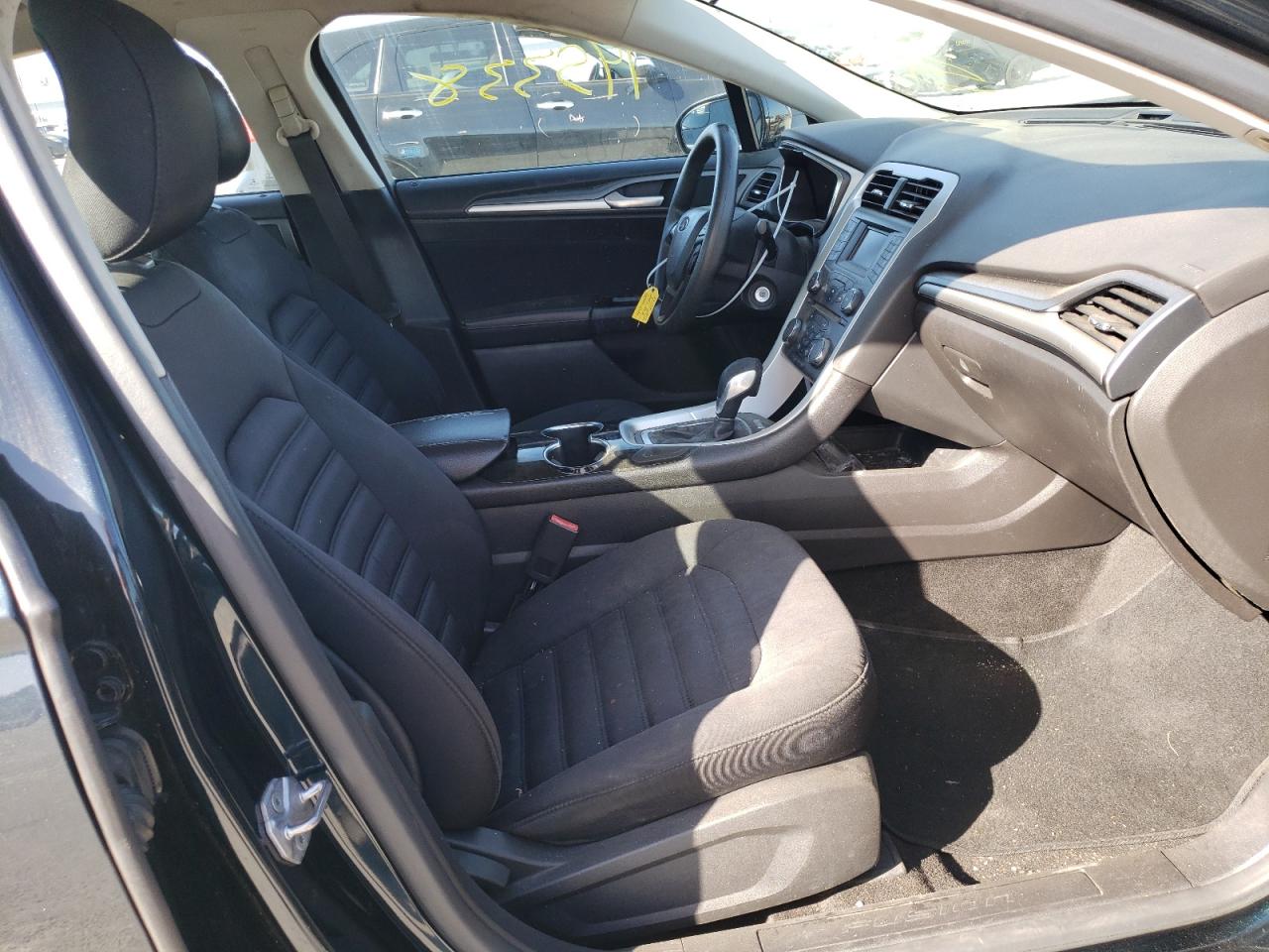 Photo 5 from auction – 2014 FORD FUSION SE with VIN 3FA6P0LUXER236348