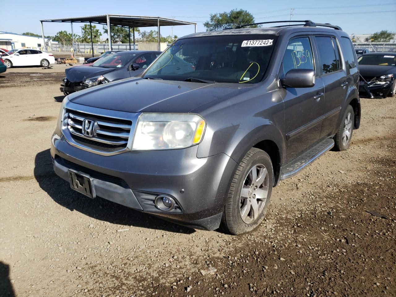 Photo 2 from auction – 2012 HONDA PILOT TOUR with VIN 5FNYF4H91CB077865