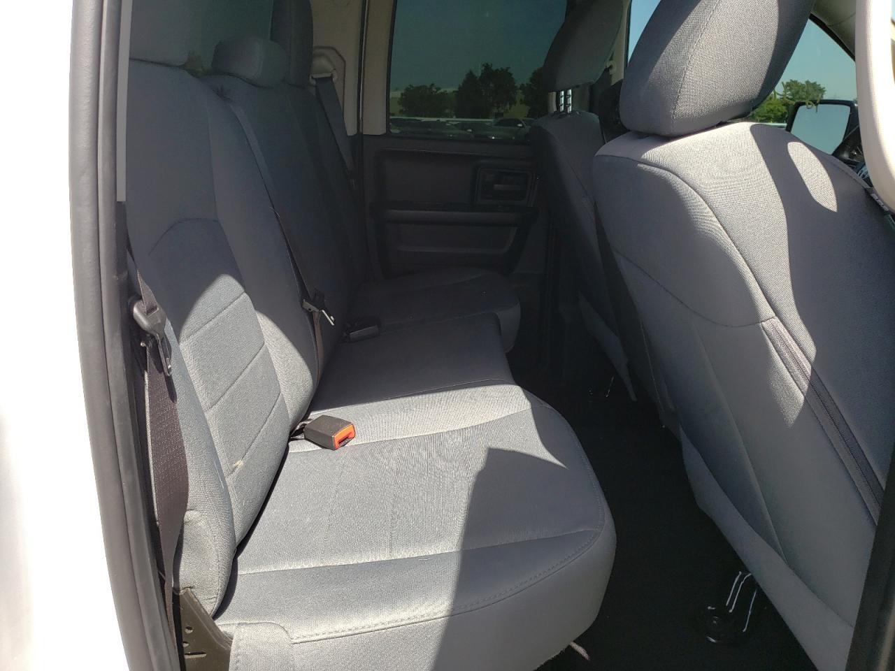 Photo 6 from auction – 2018 RAM 1500 ST with VIN 1C6RR6FG2JS210231