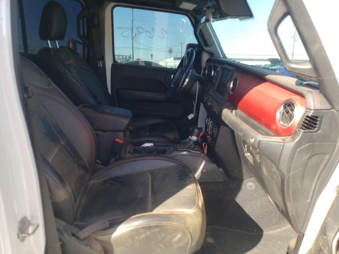 Photo 5 from auction – 2020 JEEP GLADIATOR with VIN 1C6JJTBGXLL155341