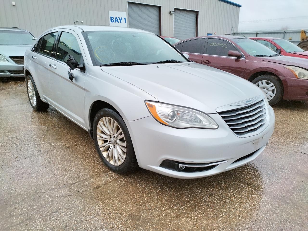 CHRYSLER 200 LIMITE 2011 with VIN 1C3BC2FB9BN571257 - Photo from auction