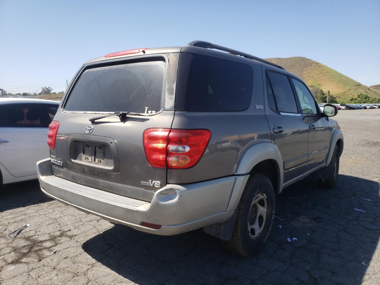 Photo 4 from auction – 2004 TOYOTA SEQUOIA SR with VIN 5TDZT34A24S235196