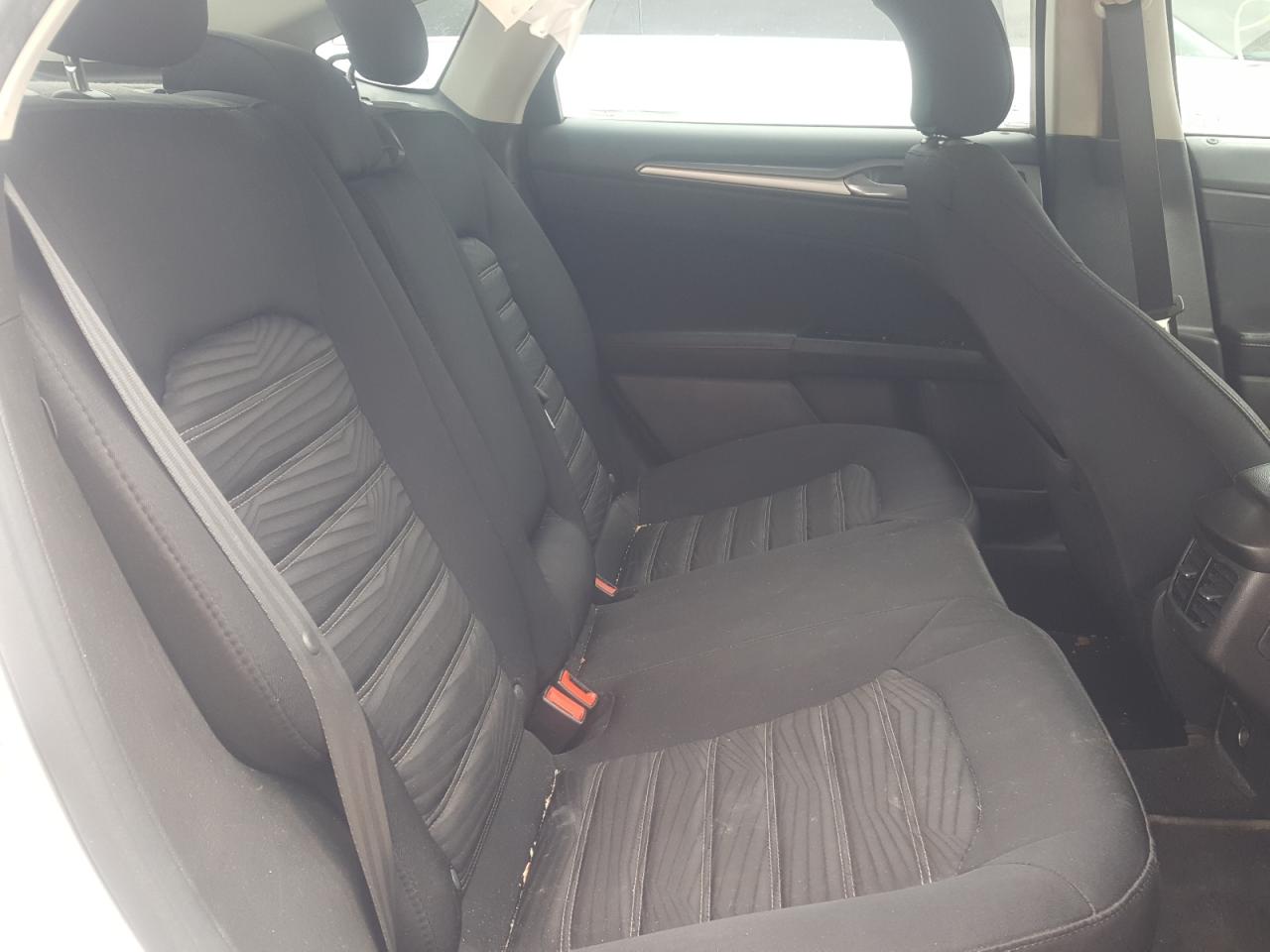 Photo 6 from auction – 2016 FORD FUSION SE with VIN 3FA6P0H72GR379655