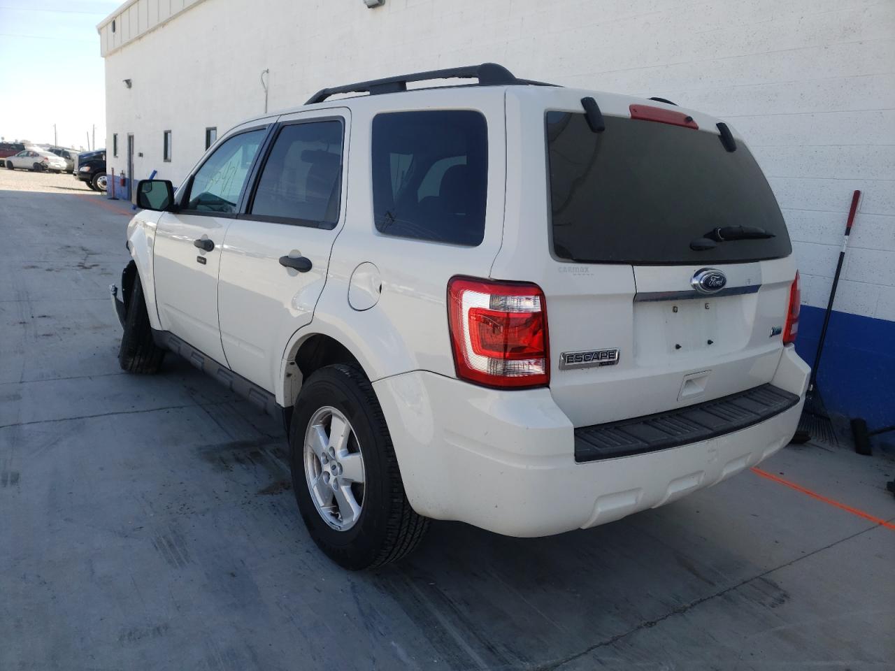 Photo 3 from auction – 2012 FORD ESCAPE XLT with VIN 1FMCU9D71CKC29854