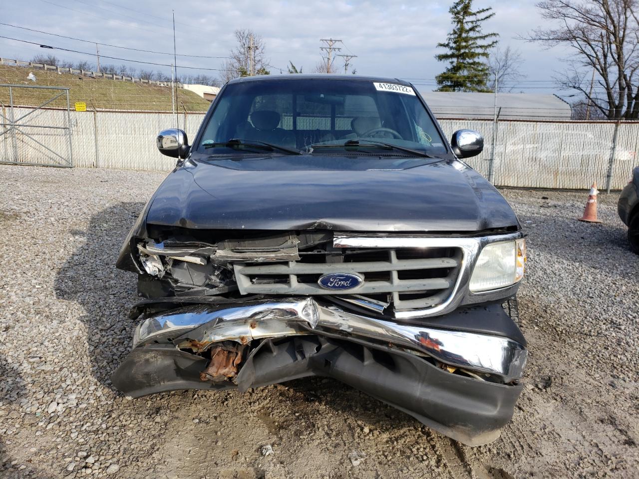 Photo 9 from auction – 2002 FORD F150 with VIN 1FTRX17222NA33328