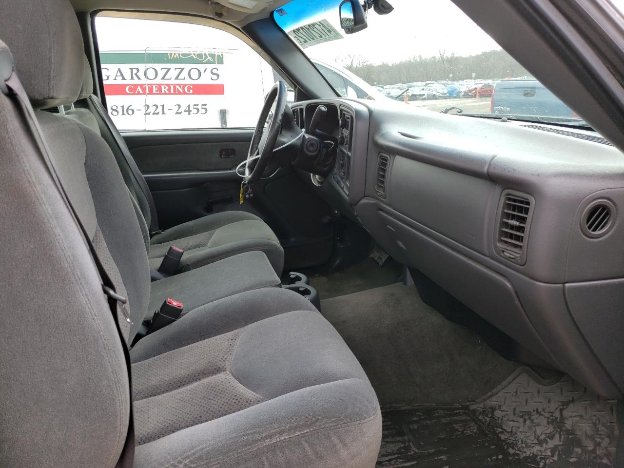 Photo 5 from auction – 2003 CHEVROLET SILVERADO with VIN 1GCEC14T53Z246789
