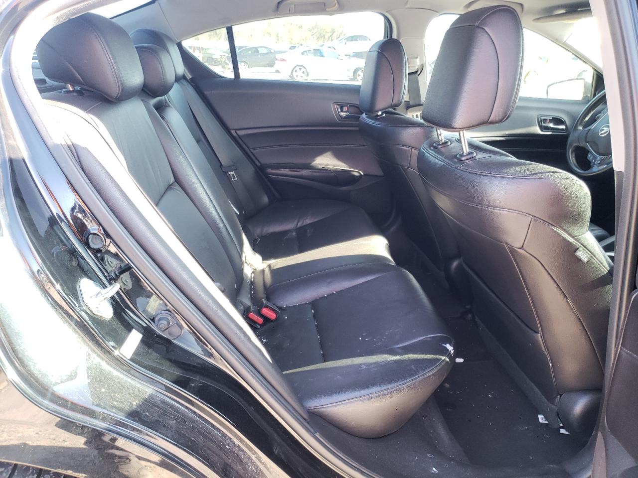 Photo 6 from auction – 2016 ACURA ILX BASE W with VIN 19UDE2F39GA020575