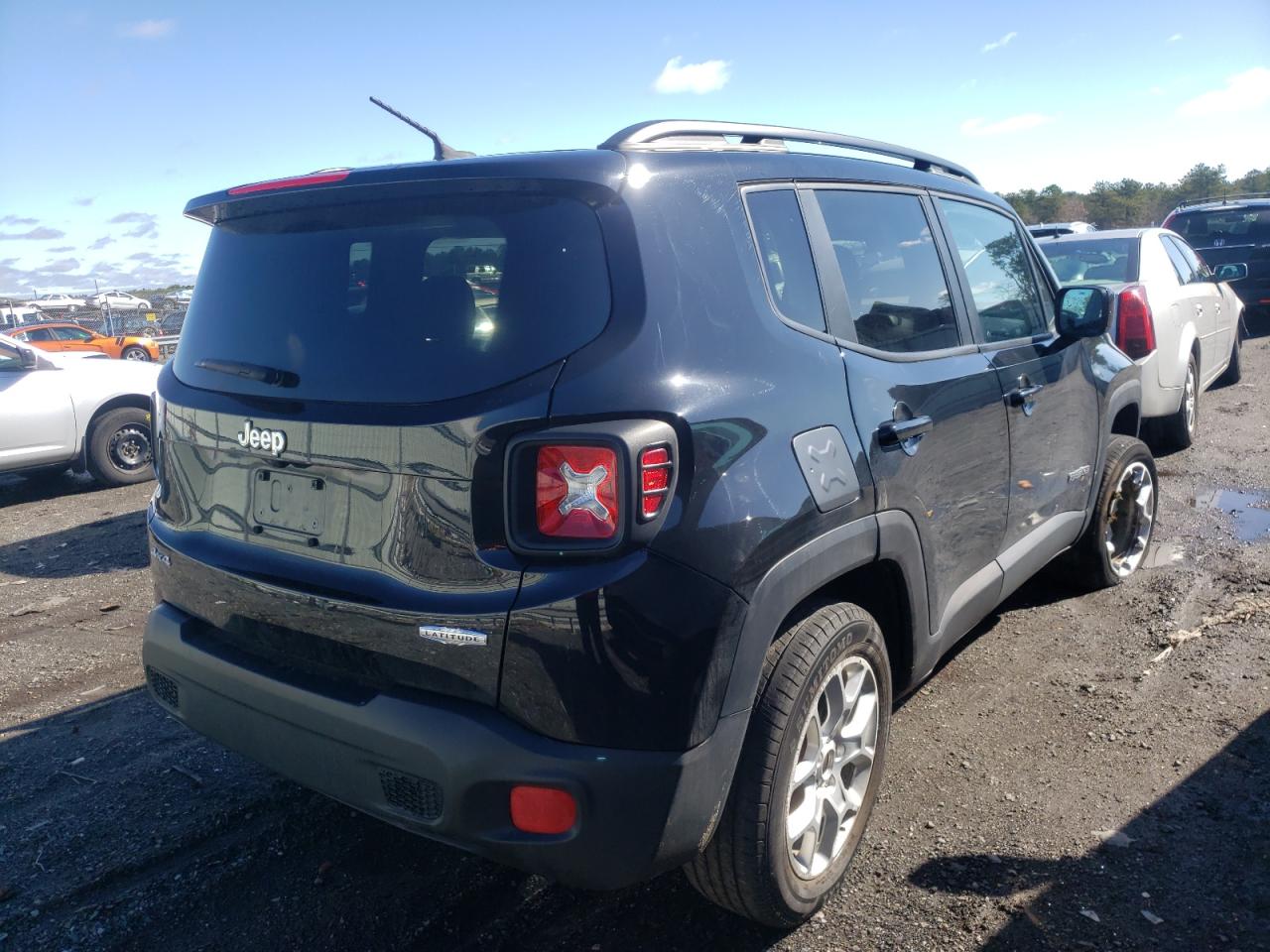 Photo 4 from auction – 2017 JEEP RENEGADE L with VIN ZACCJBBB9HPG02180