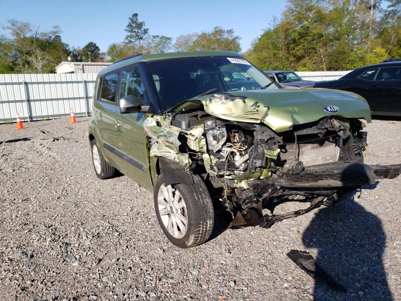 KIA SOUL + 2013 with VIN KNDJT2A6XD7601469 - Photo from auction