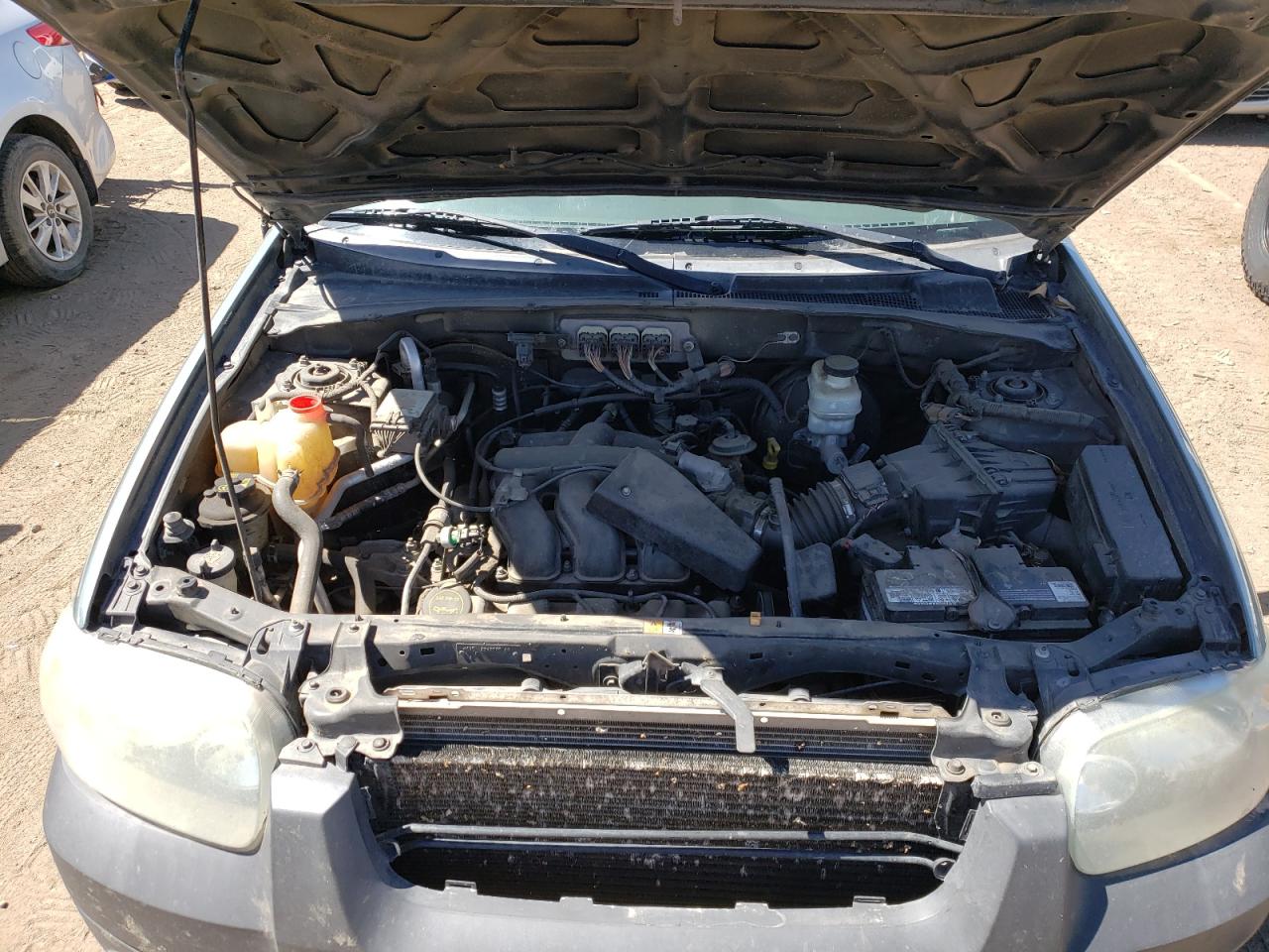 Photo 7 from auction – 2006 FORD ESCAPE XLT with VIN 1FMYU93186KC41880