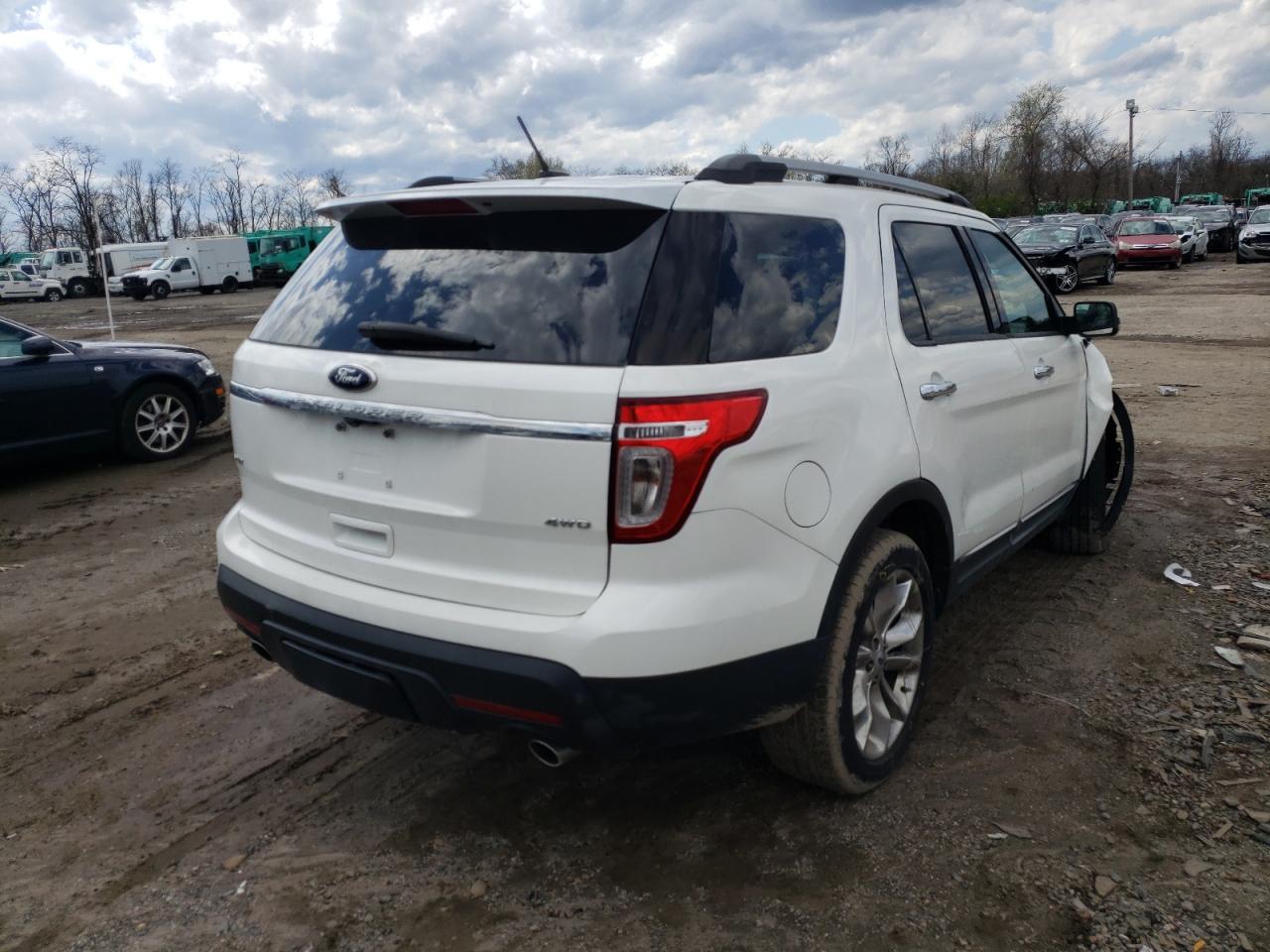 Photo 4 from auction – 2013 FORD EXPLORER X with VIN 1FM5K8D85DGA44504