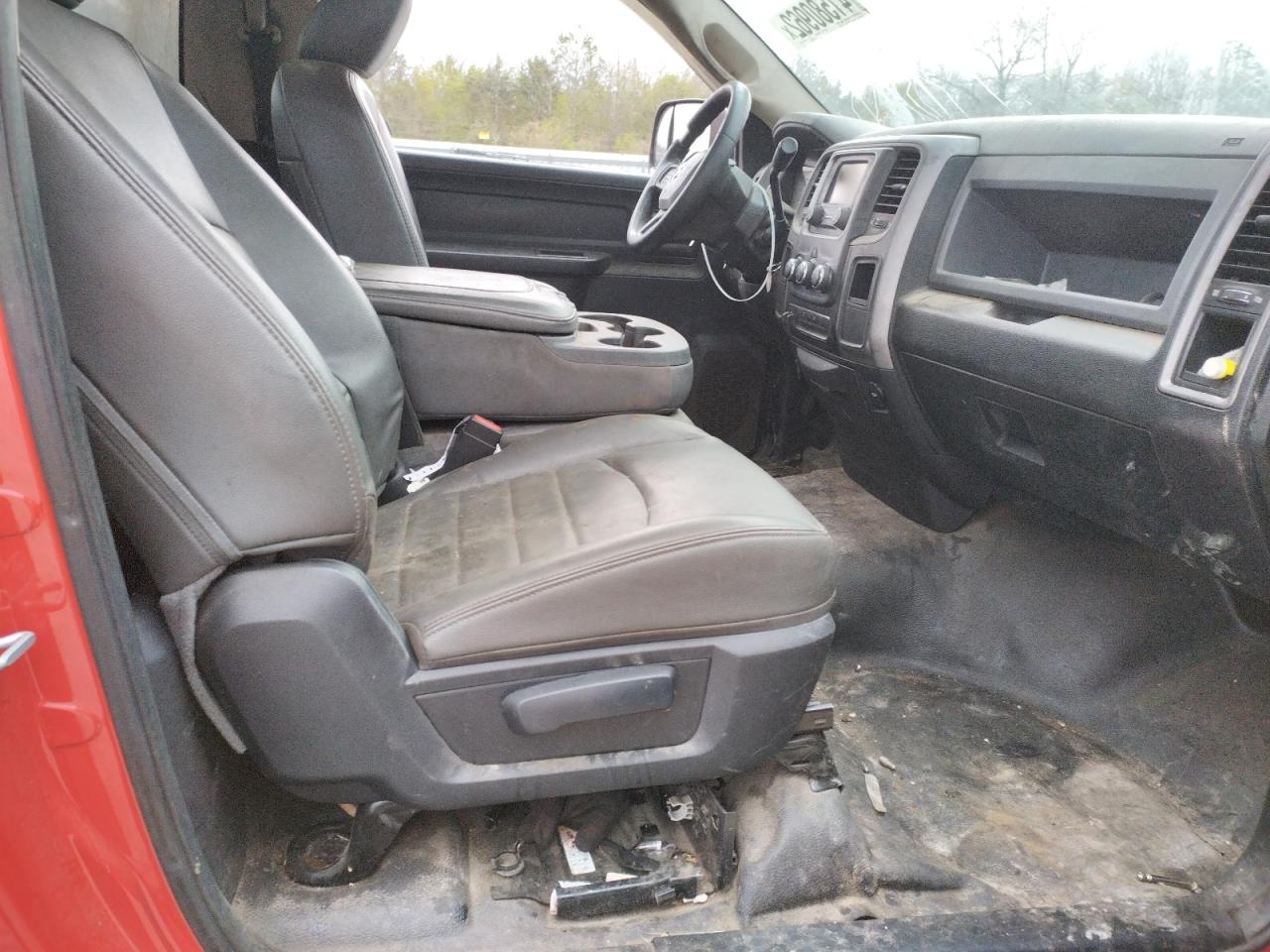 Photo 5 from auction – 2014 RAM 3500 ST with VIN 3C63R2ALXEG187782