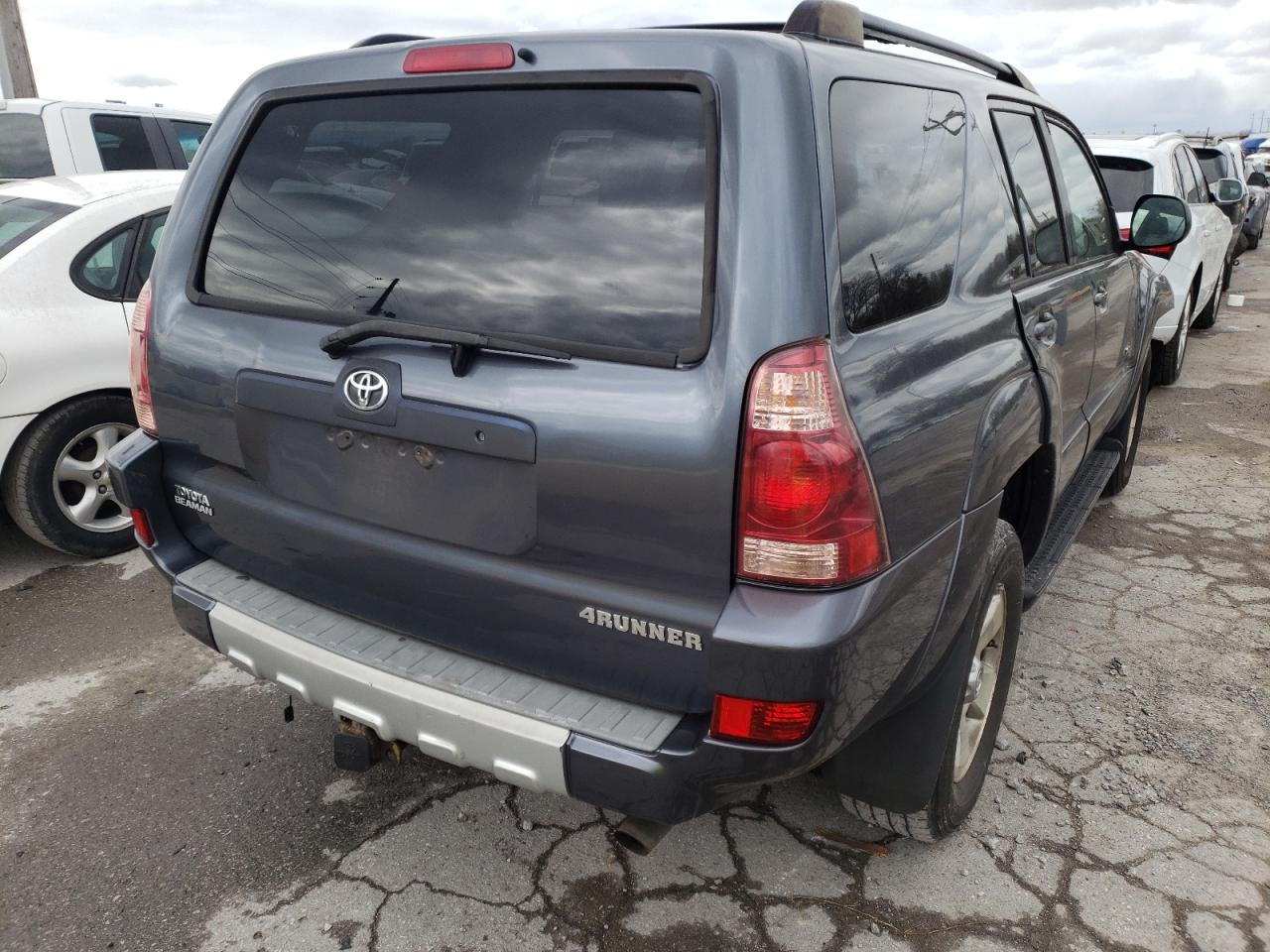 Photo 4 from auction – 2004 TOYOTA 4RUNNER SR with VIN JTEZU14R240030564