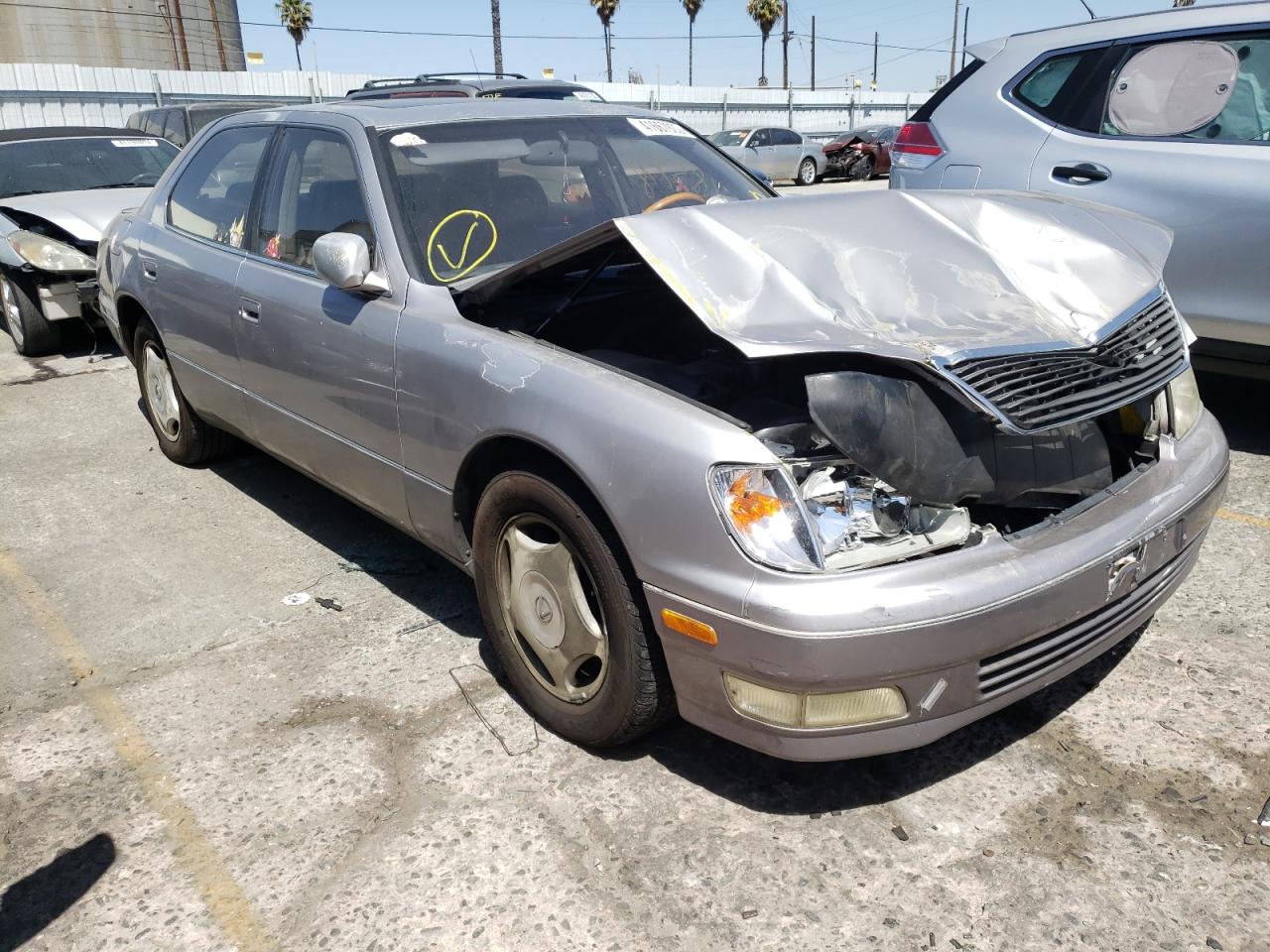Фото 1 с аукциона – 1999 LEXUS LS400 с VIN JT8BH28F2X0154904