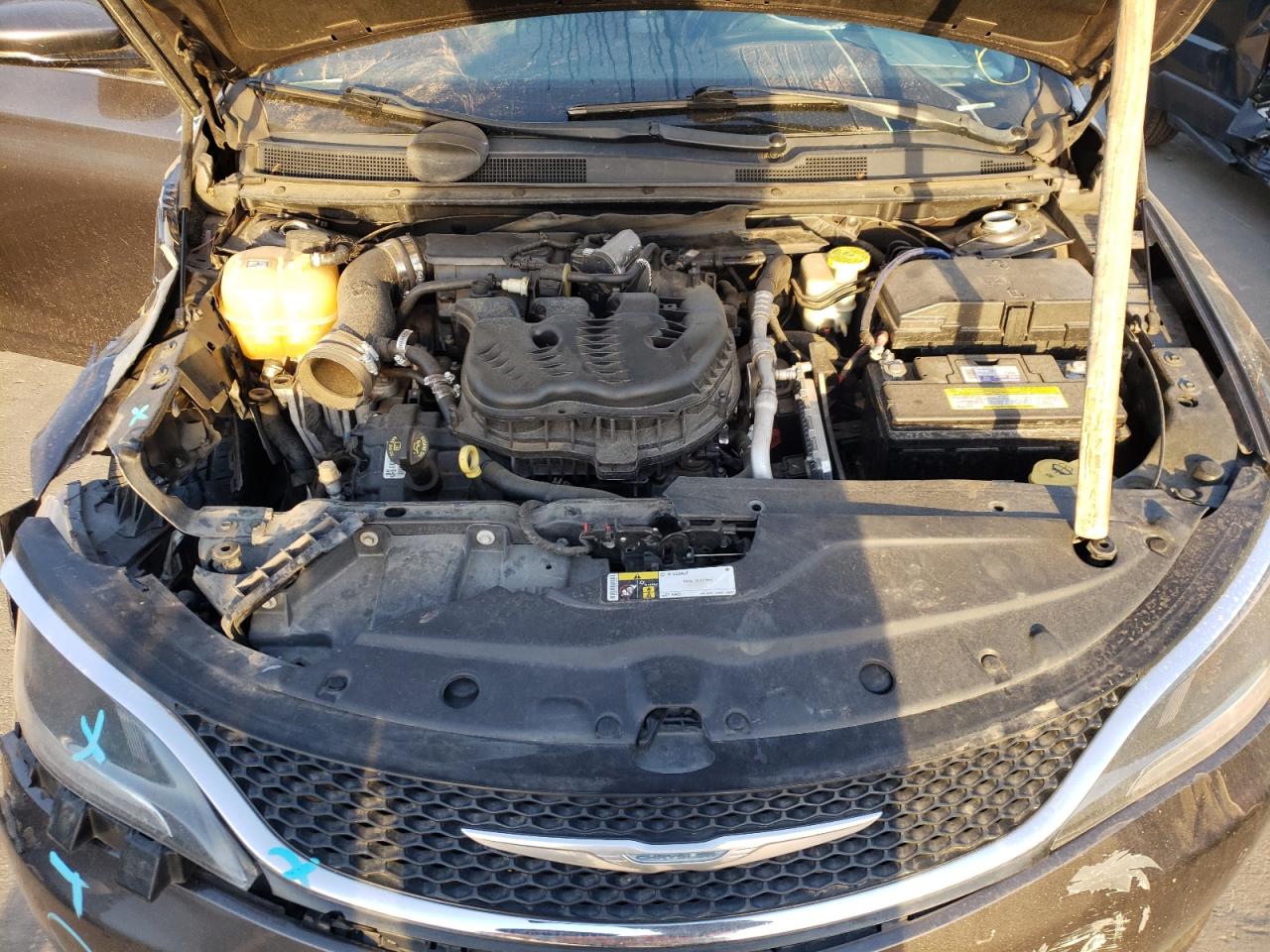 Photo 7 from auction – 2015 CHRYSLER 200 C with VIN 1C3CCCCG9FN589239