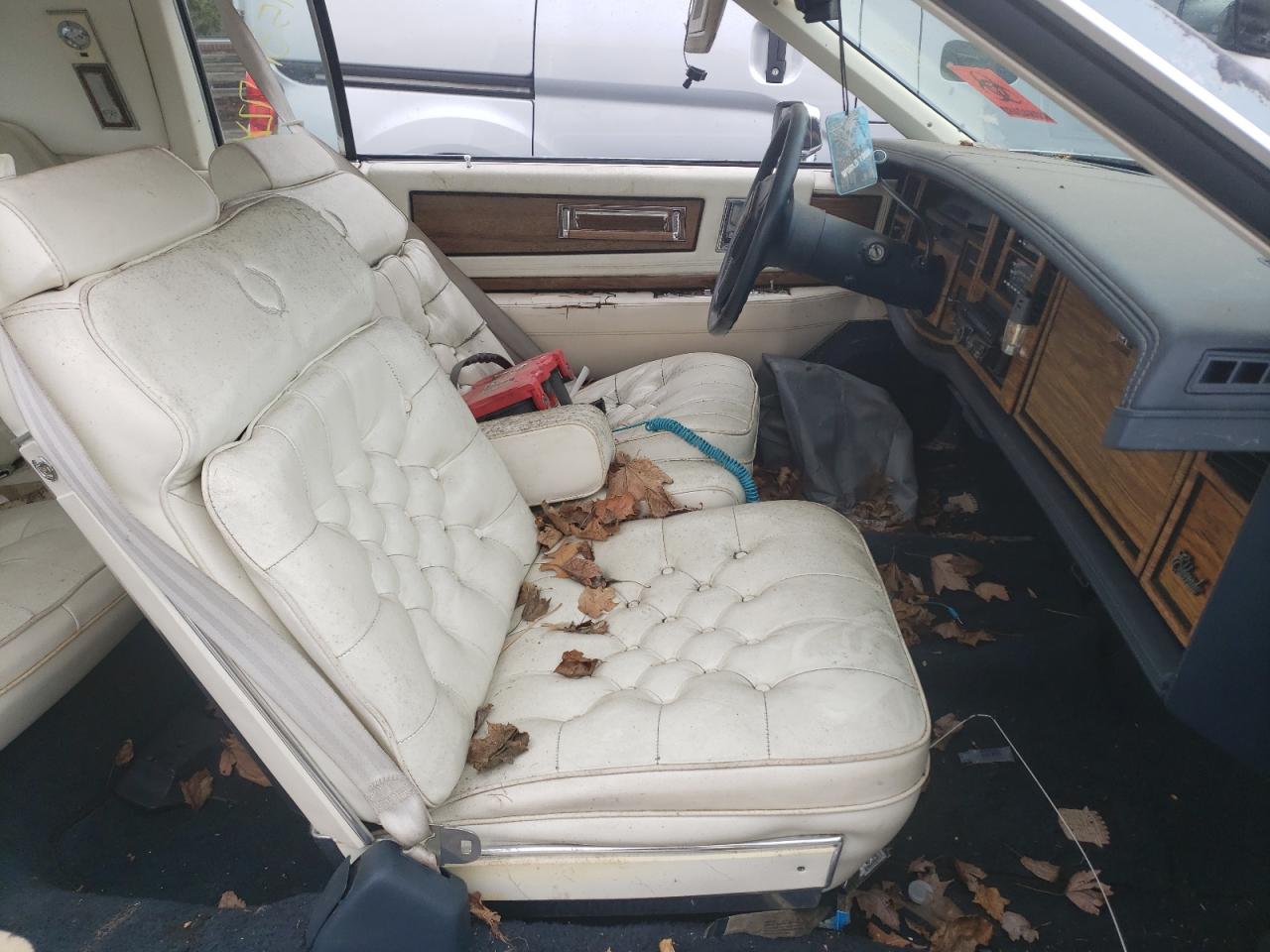Photo 5 from auction – 1985 CADILLAC ELDORADO with VIN 1G6EL5789FE634377