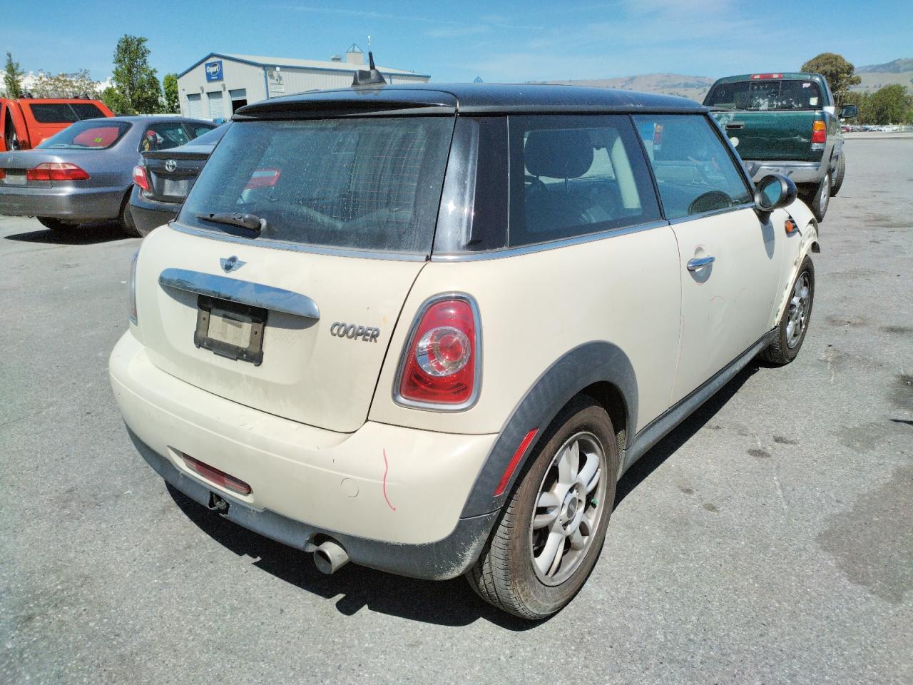 Photo 4 from auction – 2013 MINI COOPER with VIN WMWSU3C52DT677705