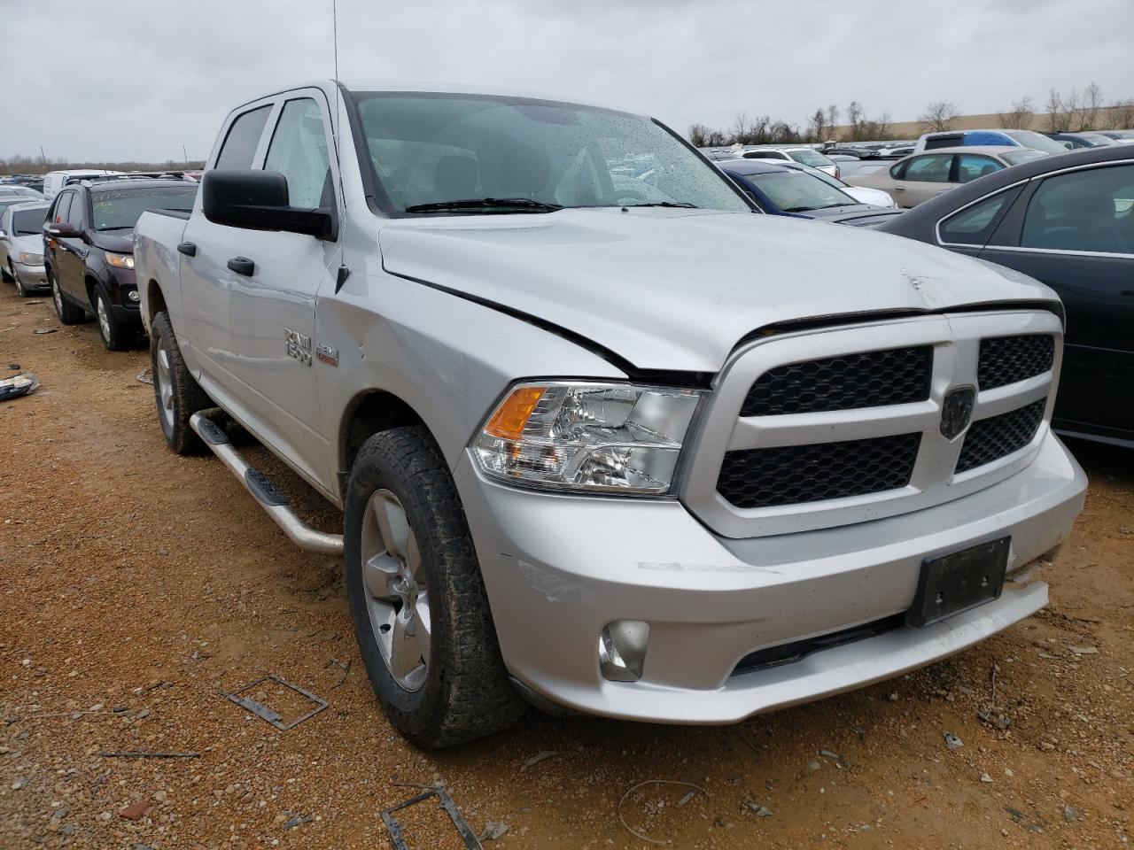 RAM 1500 ST 2018 with VIN 1C6RR7KT2JS352930 - Photo from auction