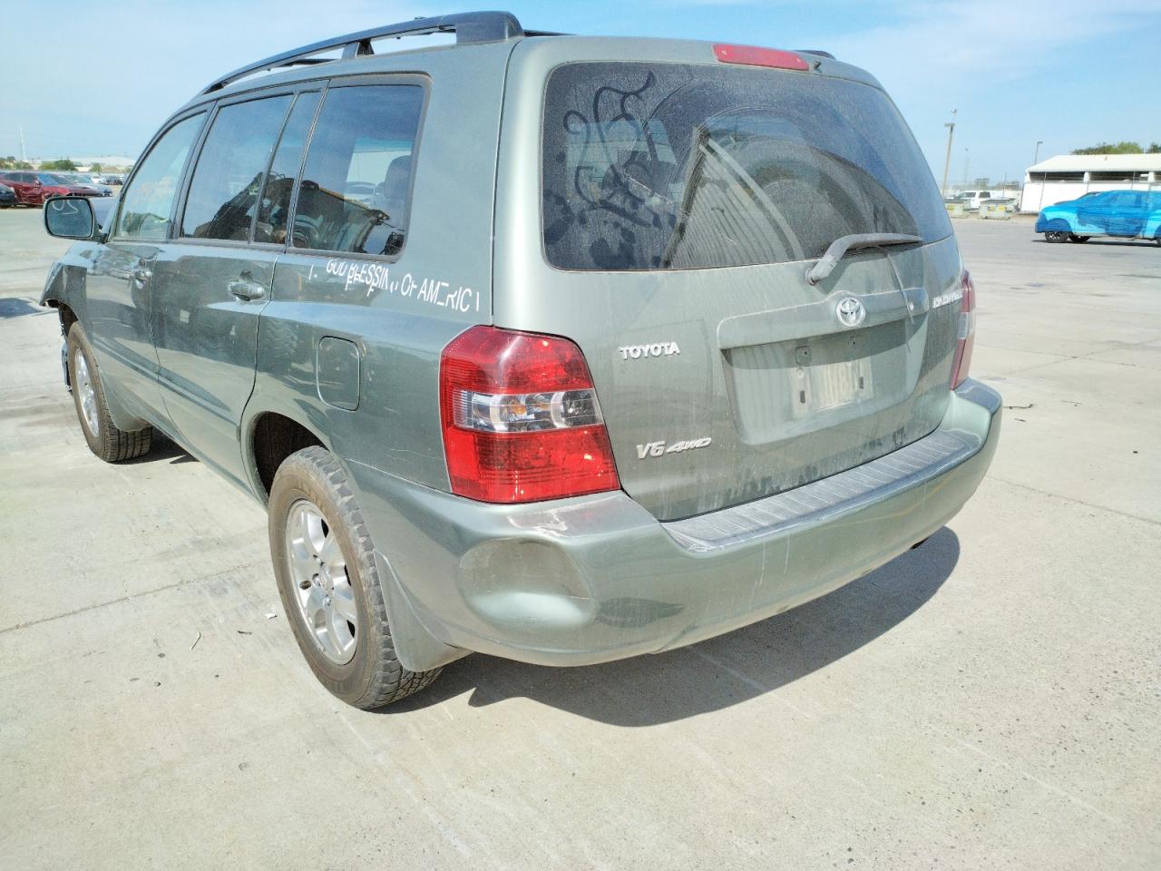 Photo 3 from auction – 2005 TOYOTA HIGHLANDER with VIN JTEEP21AX50089177