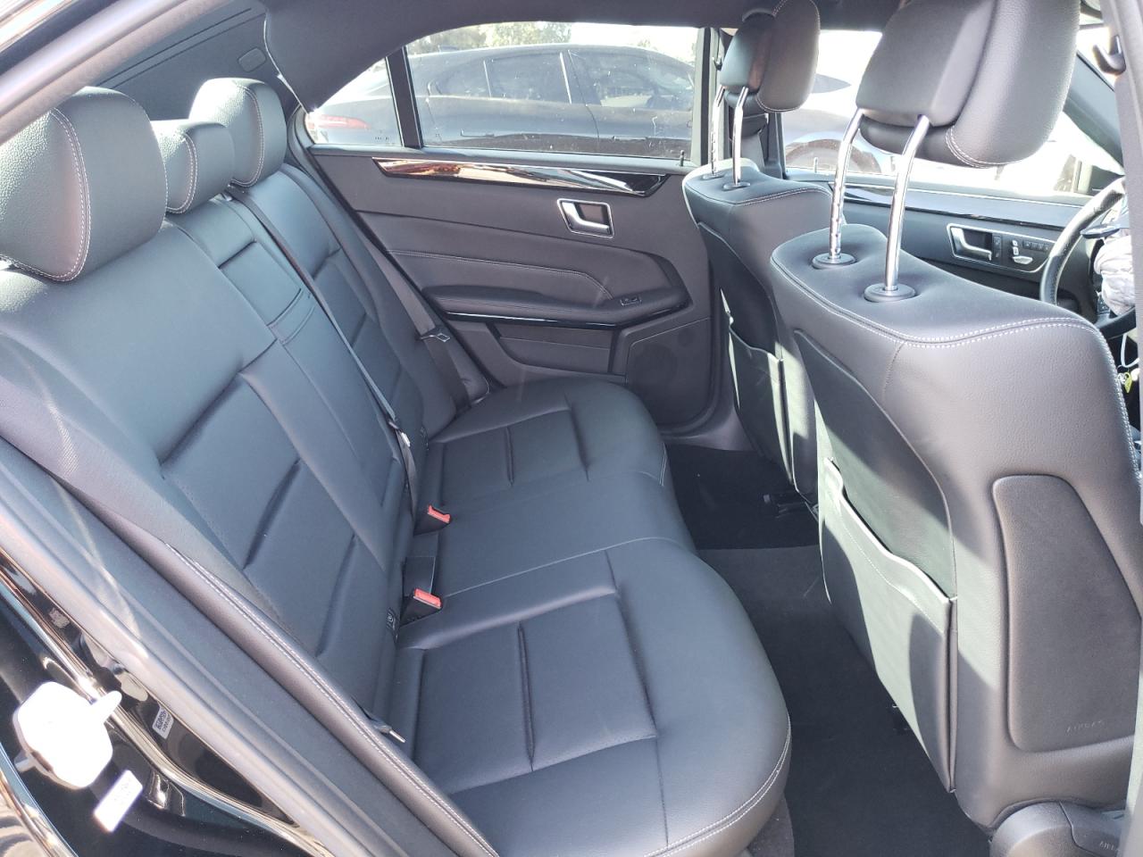 Photo 6 from auction – 2015 MERCEDES-BENZ E 350 with VIN WDDHF5KB1FB105503