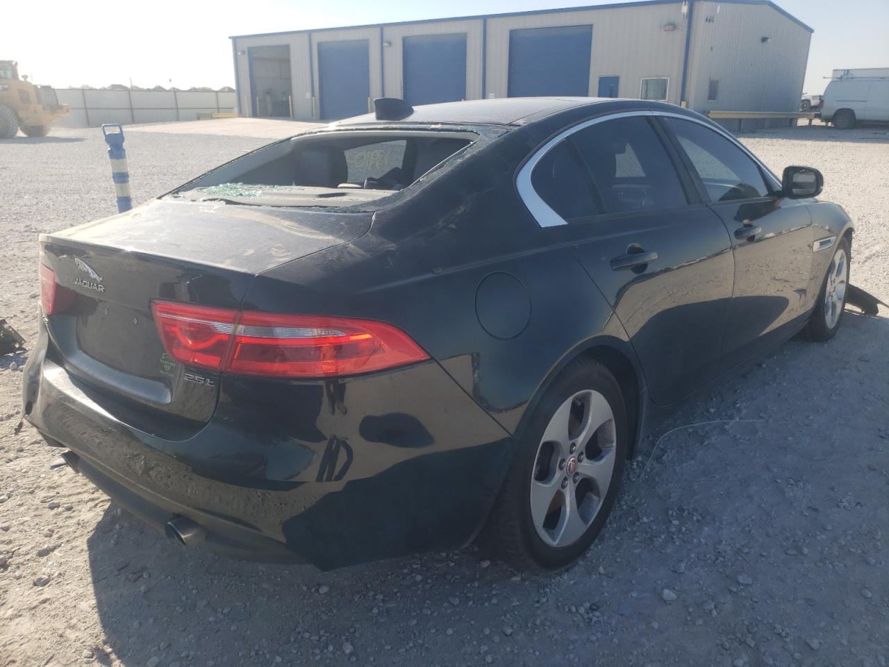 Photo 4 from auction – 2017 JAGUAR XE with VIN SAJAR4BG2HA947527