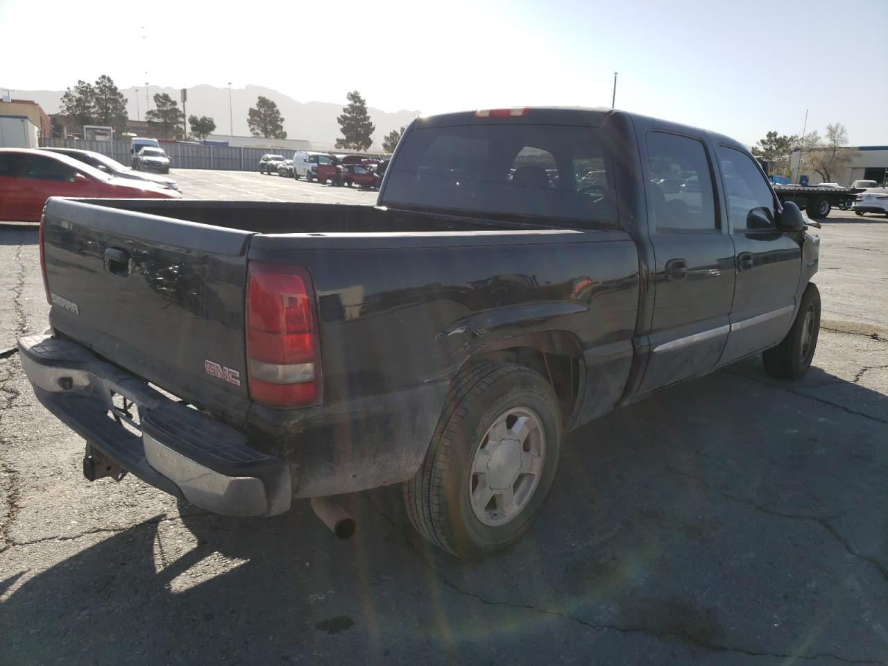 Photo 4 from auction – 2006 GMC NEW SIERRA with VIN 2GTEC13TX61175233