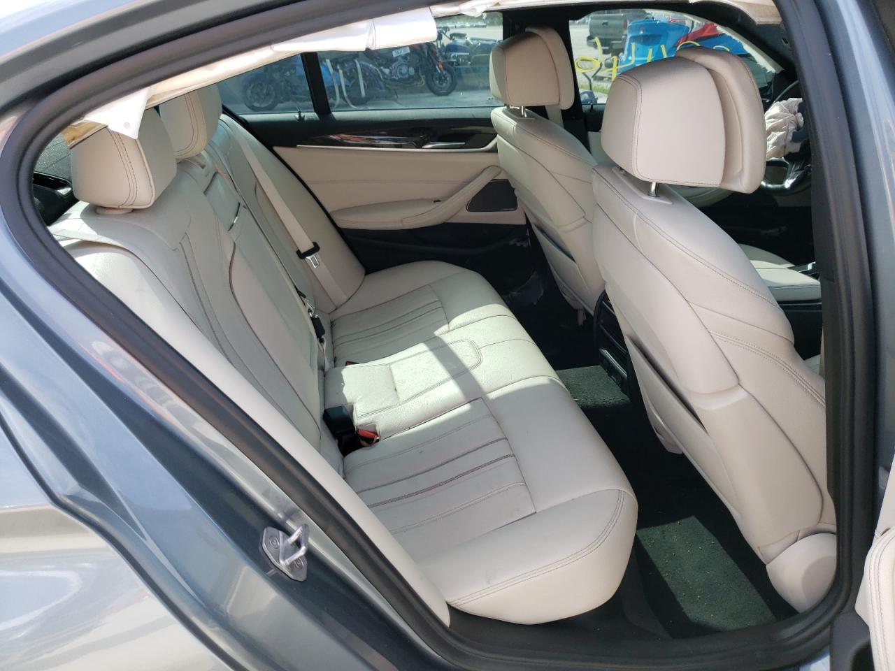 Photo 16 from auction – 2018 BMW 540 I with VIN WBAJE5C50JWA95815