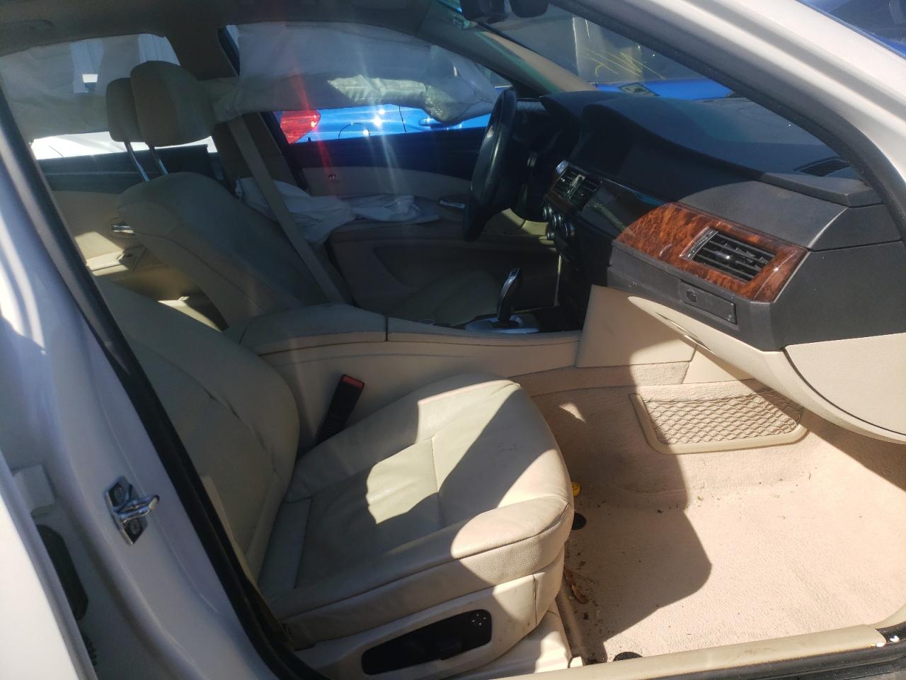 Photo 5 from auction – 2009 BMW 528 XI with VIN WBANV13599C155188