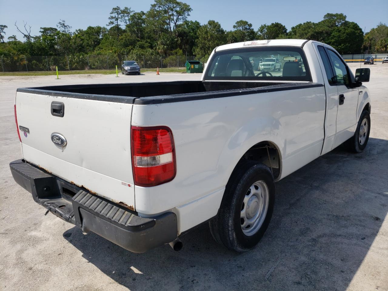 Foto 4 de la subasta – 2008 FORD F150 con VIN 1FTRF12228KF00946
