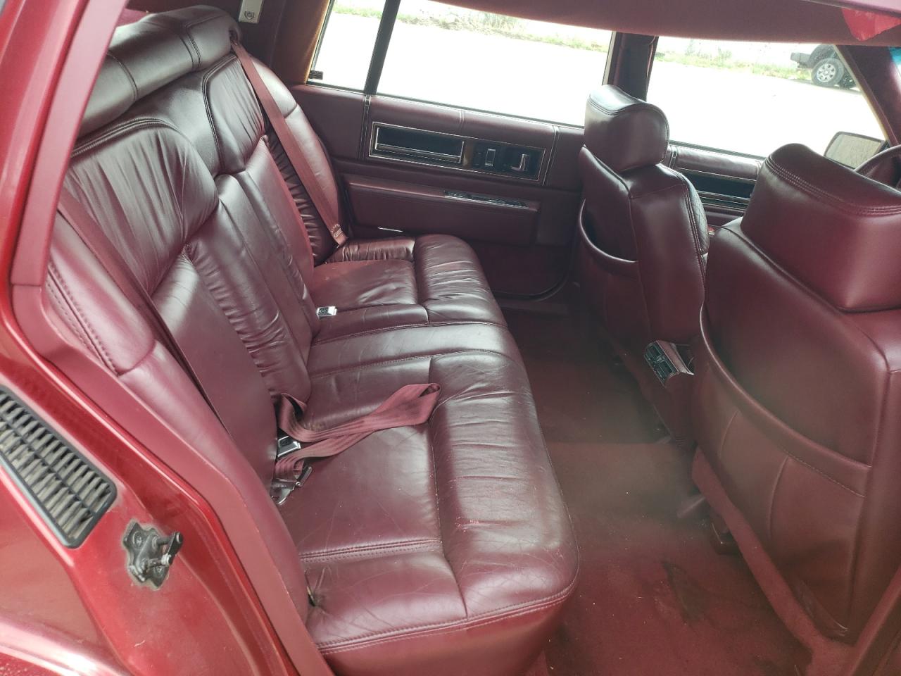 Photo 6 from auction – 1993 CADILLAC DEVILLE with VIN 1G6CD53B0P4325393