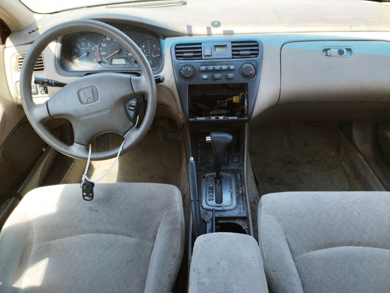 Photo 9 from auction – 2002 HONDA ACCORD EX with VIN JHMCG66872C028595