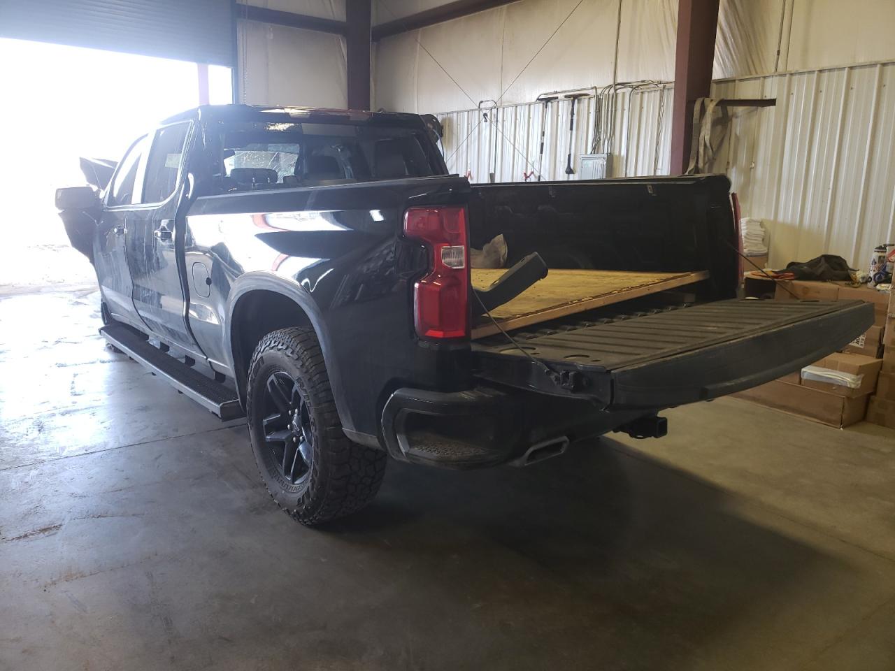 Photo 3 from auction – 2021 CHEVROLET SILVERADO with VIN 1GCPYFEL9MZ144225