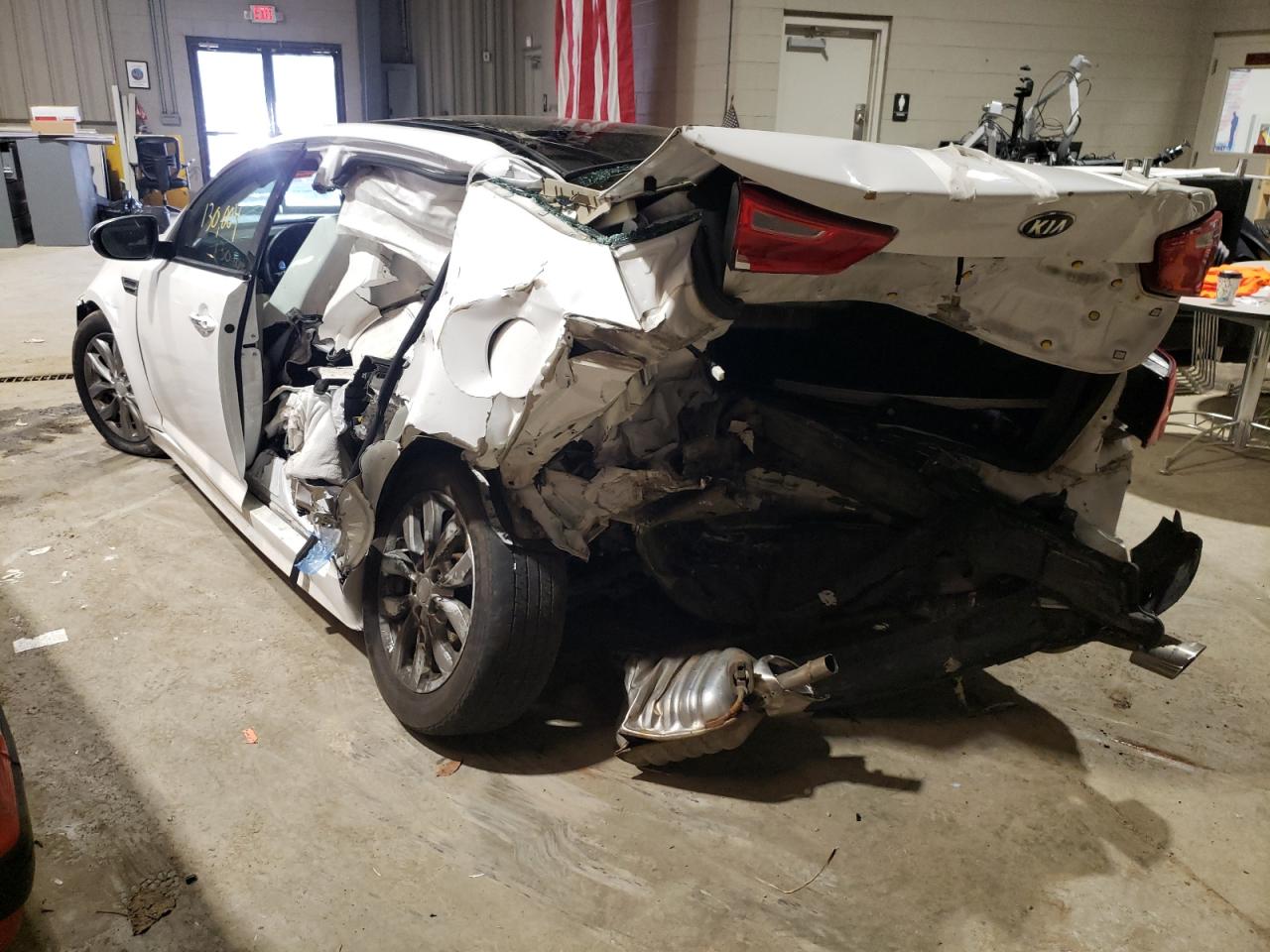 Photo 3 from auction – 2015 KIA OPTIMA EX with VIN 5XXGN4A74FG414313
