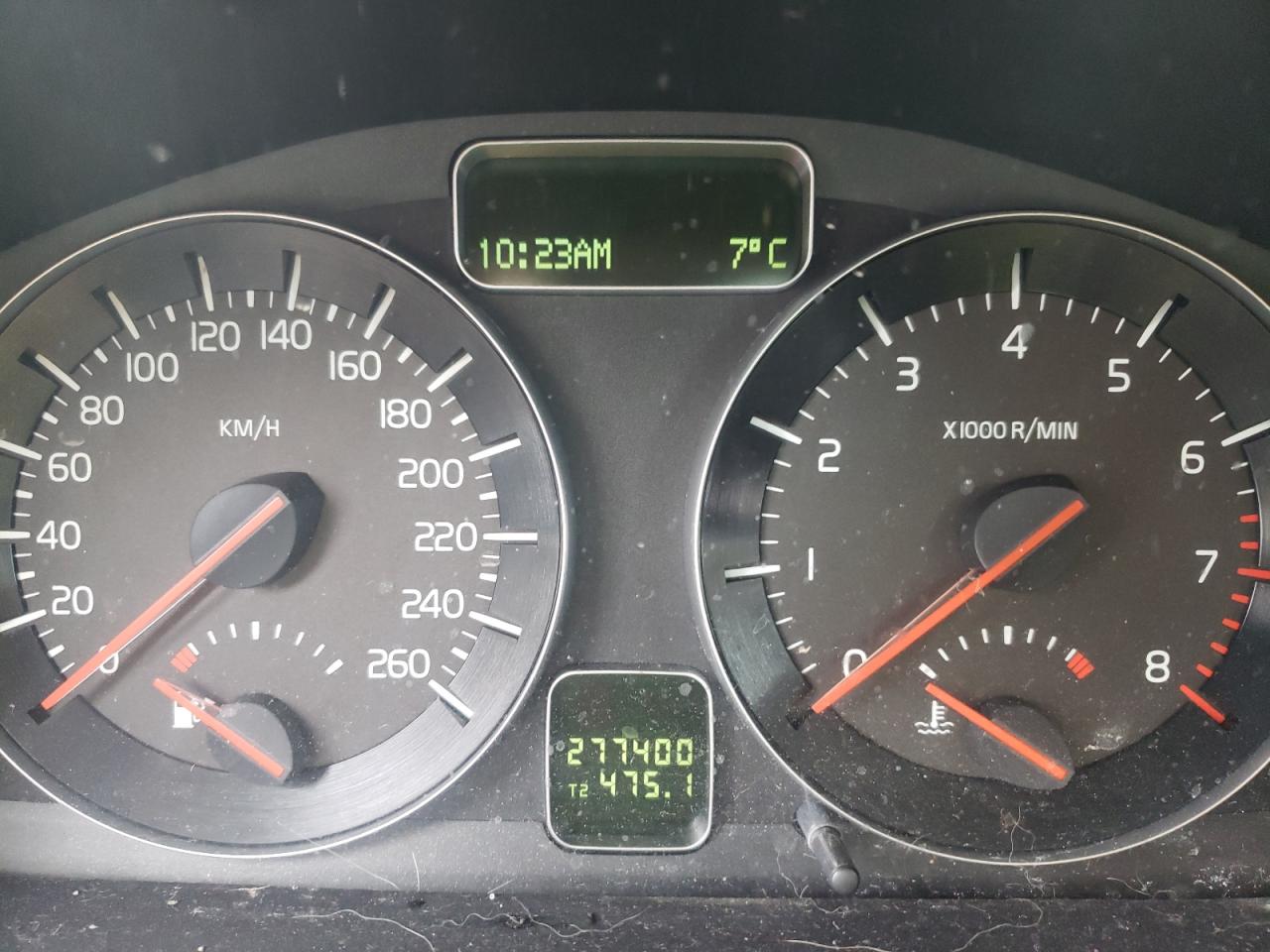 Zdjęcie 8 z aukcji – 2011 VOLVO C30 T5 z VIN YV1672MK9B2200230