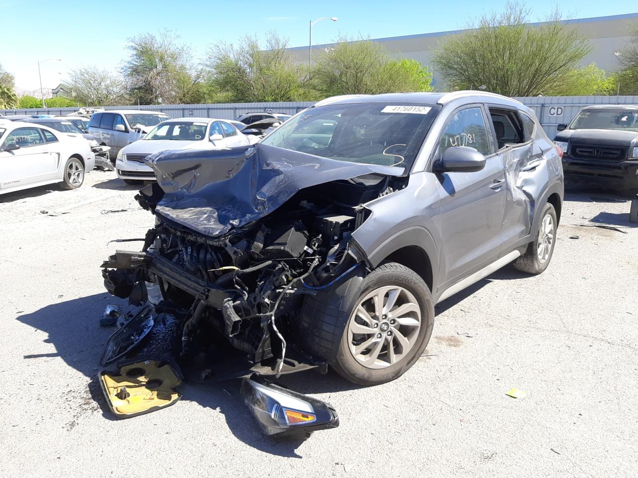 Photo 2 from auction – 2017 HYUNDAI TUCSON LIM with VIN KM8J3CA45HU448670