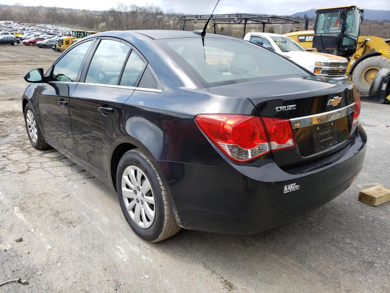 Photo 3 from auction – 2011 CHEVROLET CRUZE LS with VIN 1G1PC5SH3B7236828
