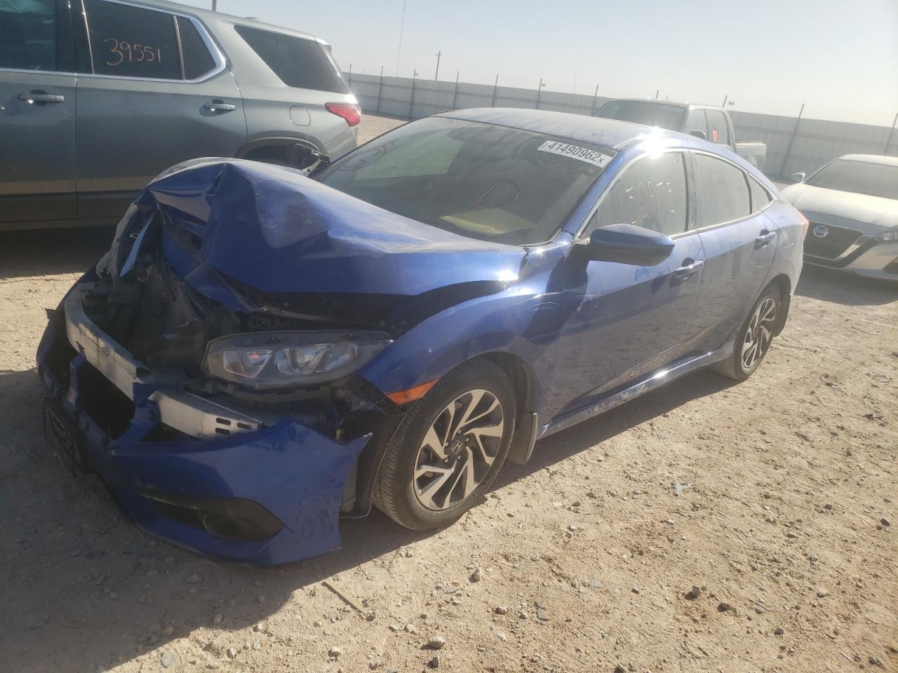 Photo 2 from auction – 2018 HONDA CIVIC EX with VIN 19XFC2F88JE019110